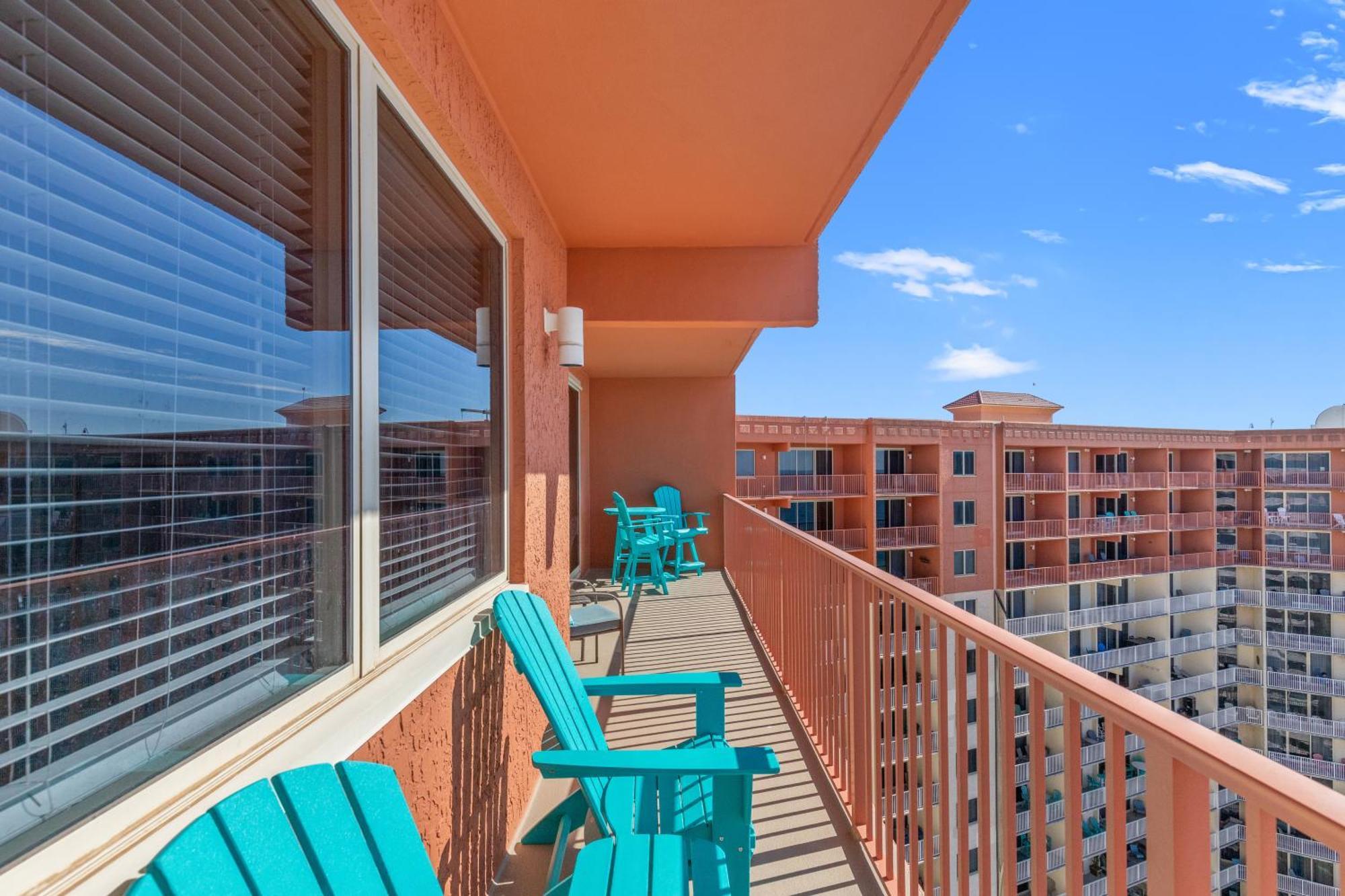 Penthouse With Beautiful Beach Views! 1 Bedroom, 2 Bathroom Penthouse! Panama City Beach Buitenkant foto